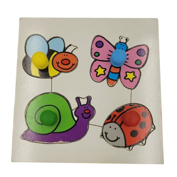 Child's First Chunky 4 Piece Knob Peg Puzzle Board of Bugs - Picture 1 of 5